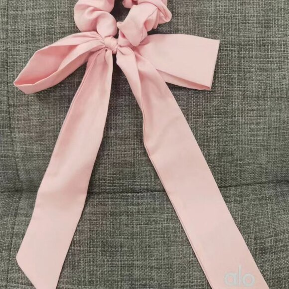 Alo Yoga Women's Bow Hair Tie - European and American Style - Picture 4 of 8
